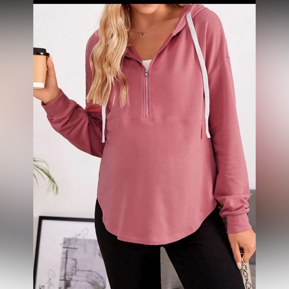 SHEIN- Maternity hooded sweatshirt.